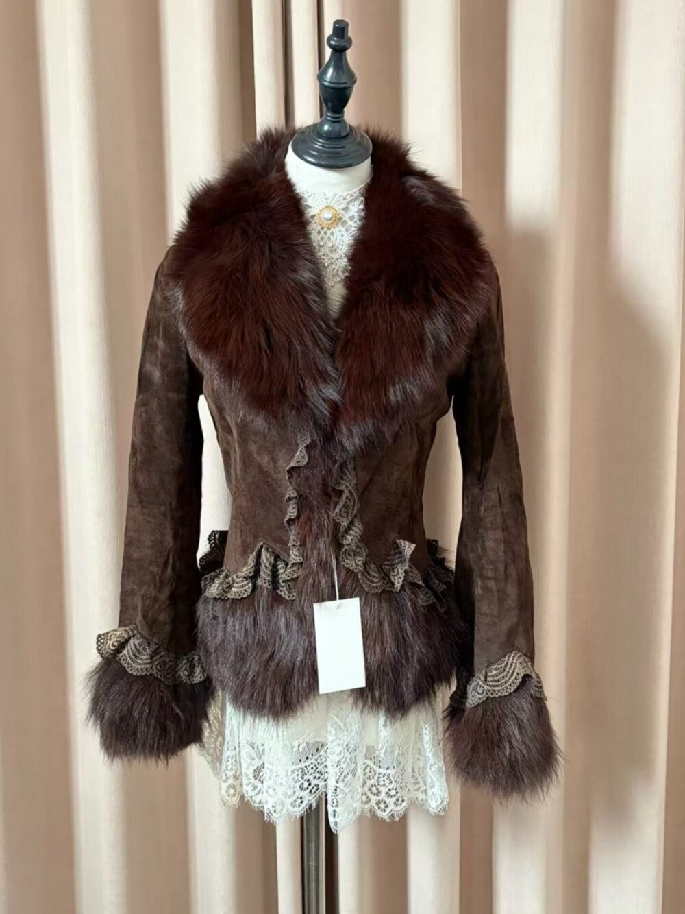 Vintage Brown Royal Style Fox Fur Trim Pigskin Coat